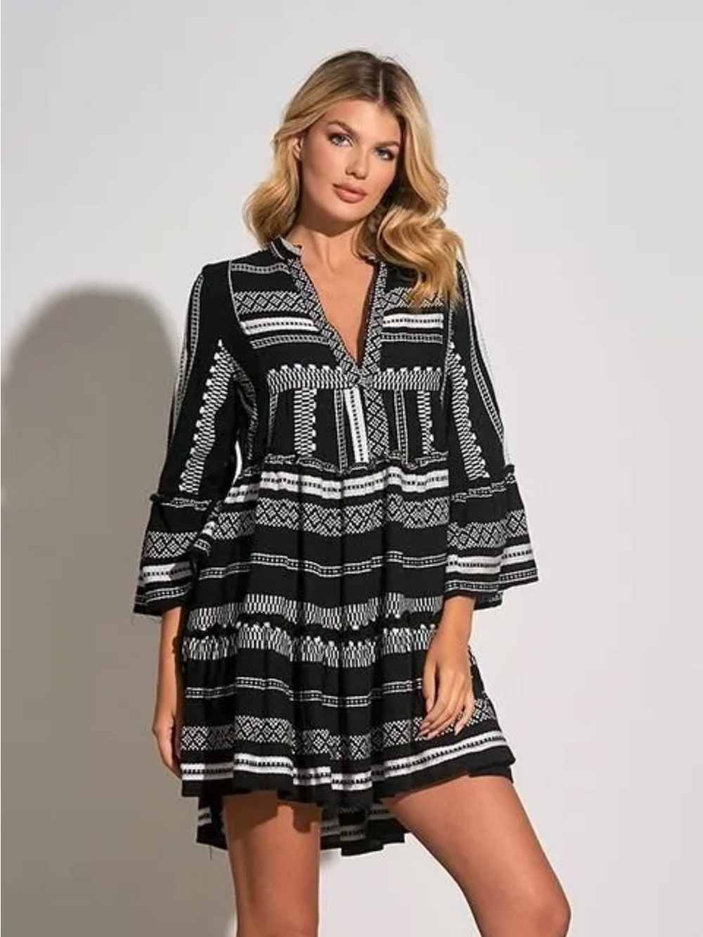 Elan Black and White Patterned Tiered Tunic Dress